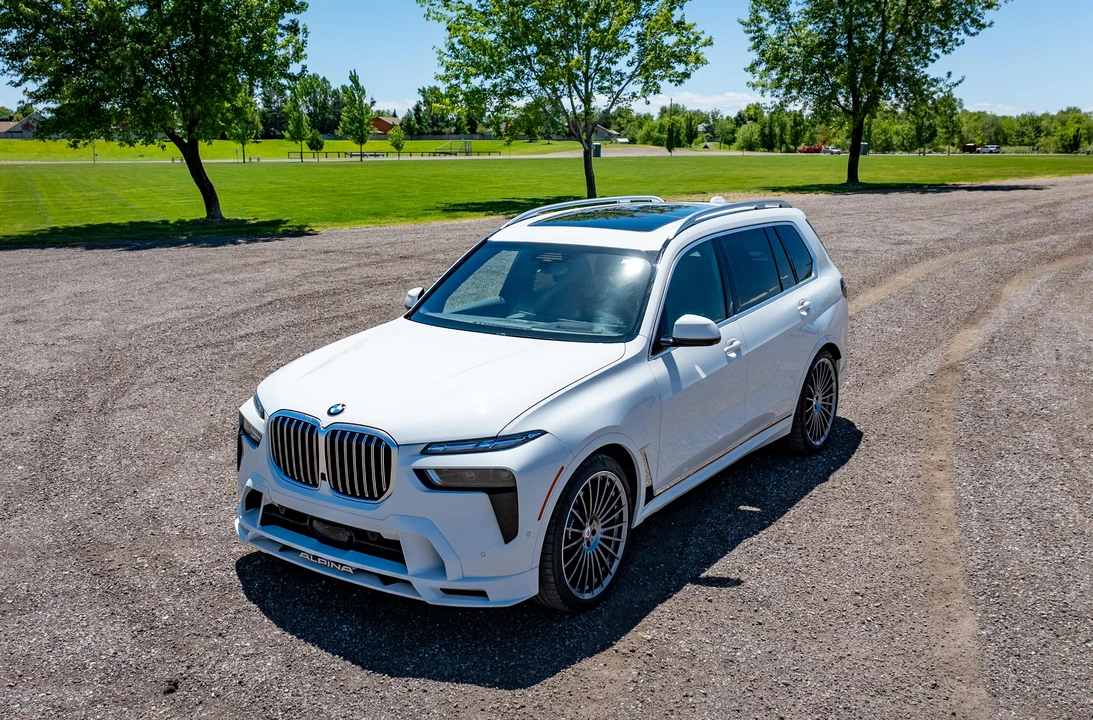 2024 BMW Alpina XB7 - Image 7 of 31