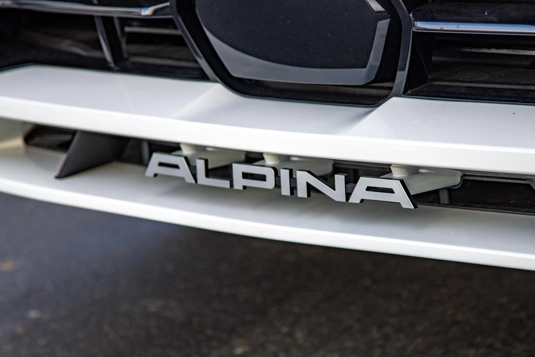 2024 BMW Alpina XB7 - Image 15 of 31