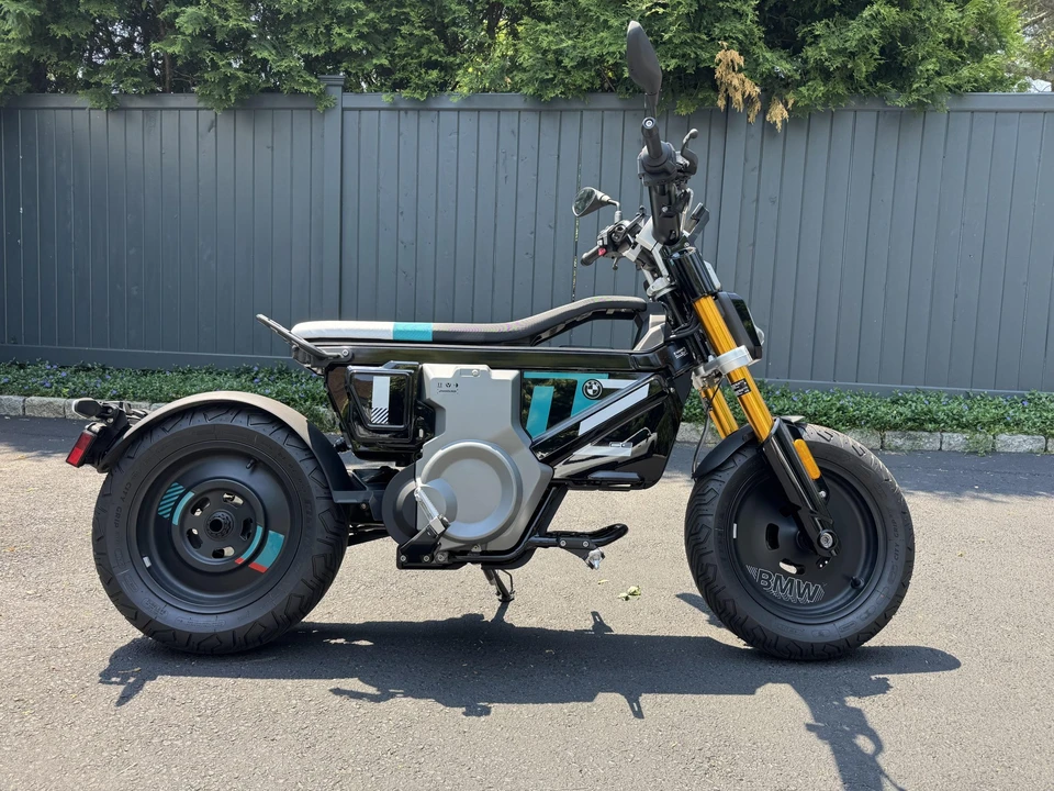 2024 BMW Motorcycles - Image 4 of 31