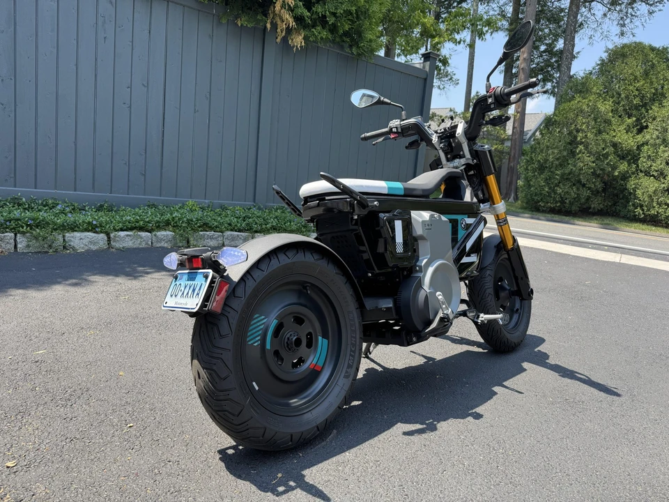 2024 BMW Motorcycles - Image 6 of 31