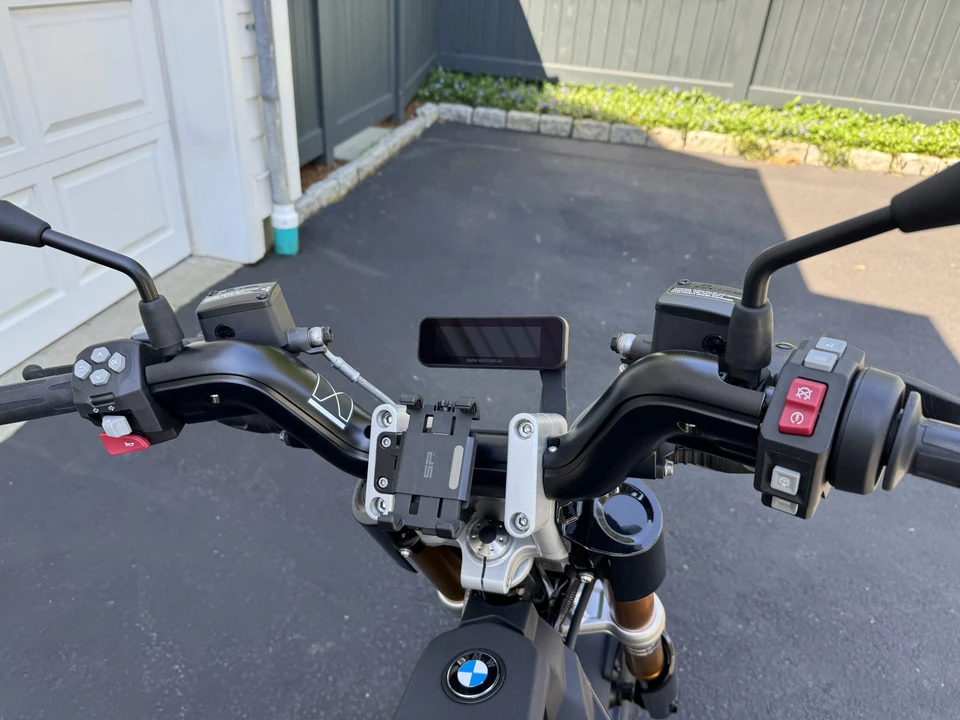 2024 BMW Motorcycles - Image 27 of 31
