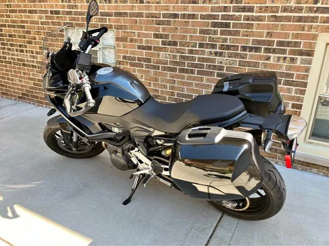 2024 BMW F900 XR