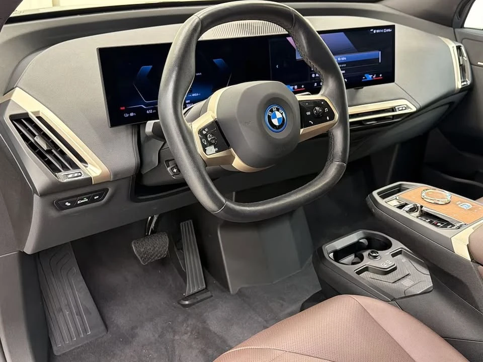 2024 BMW I20 iX - Image 11 of 15