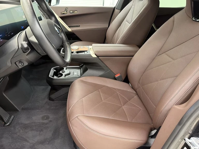 2024 BMW I20 iX - Image 13 of 15