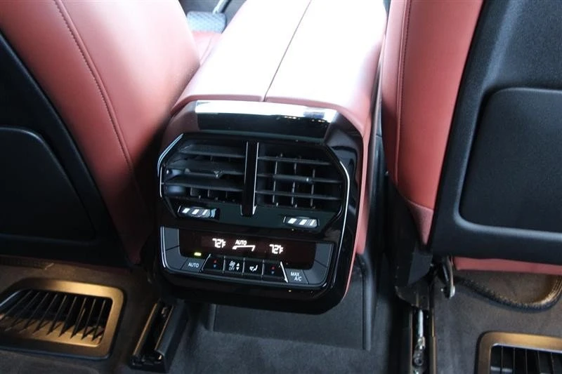 2024 BMW I20 iX - Image 18 of 20