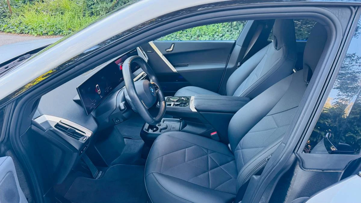 2024 BMW I20 iX - Image 6 of 12
