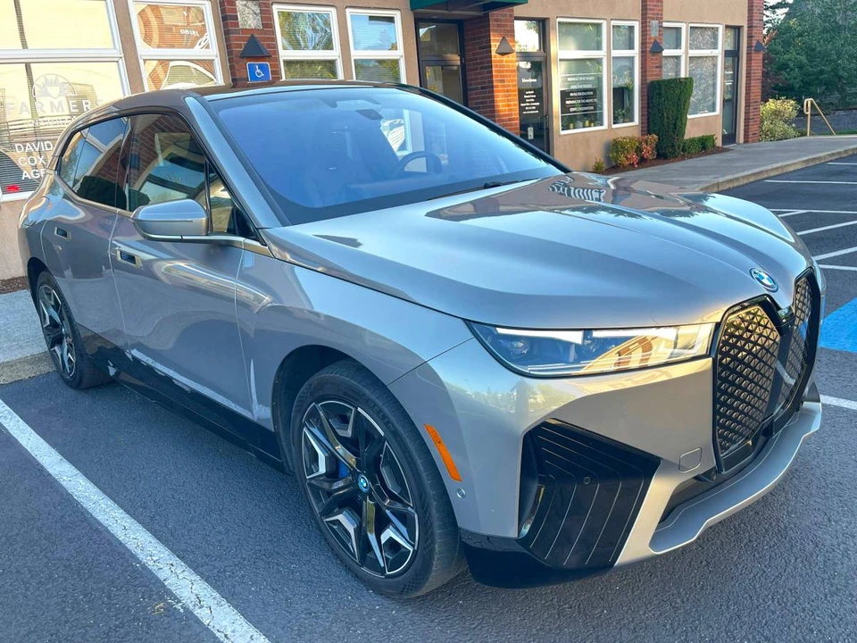 2024 BMW I20 iX - Image 2 of 22
