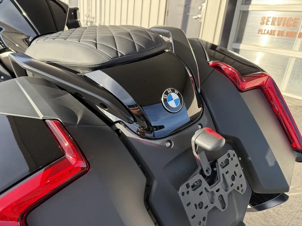 2024 BMW K1600 - Image 10 of 15