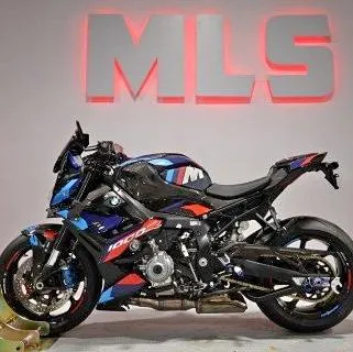 2024 BMW M 1000 R