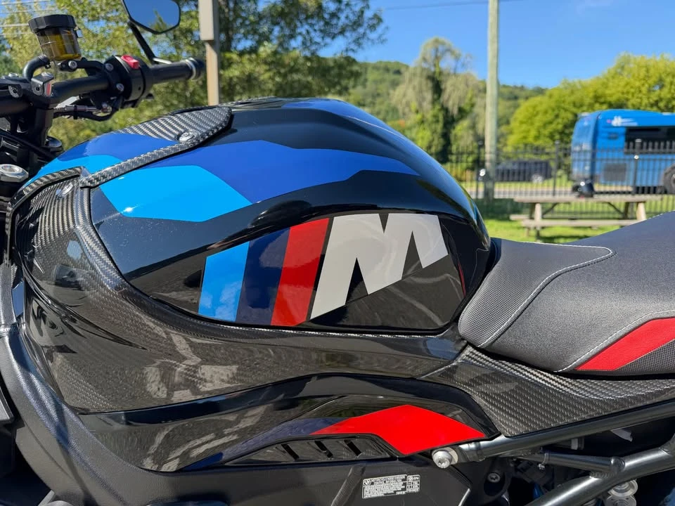 2024 BMW M1000 - Image 9 of 10