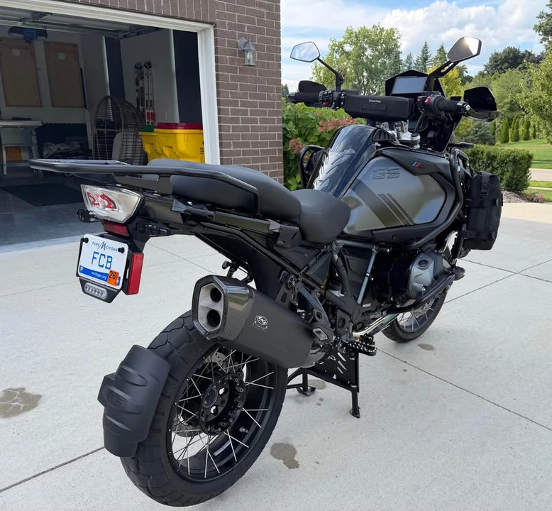 2024 BMW R 12 nineT - Image 9 of 15