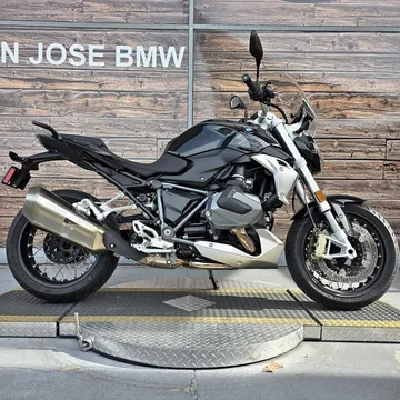 2024 BMW R 1250 R Style Triple Black