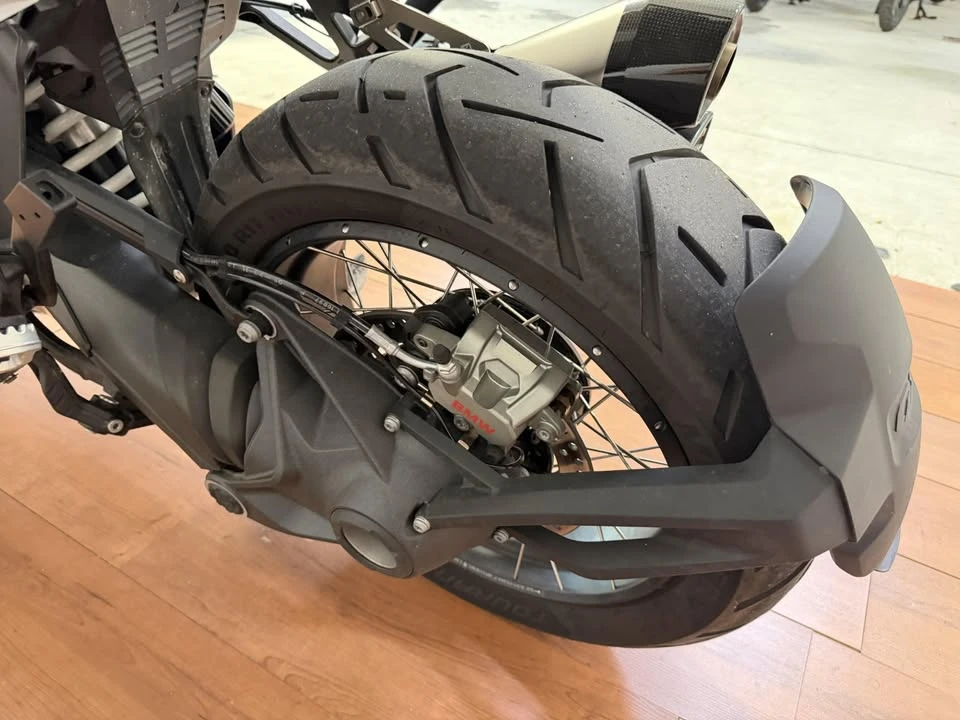 2024 BMW R 12 nineT - Image 18 of 19