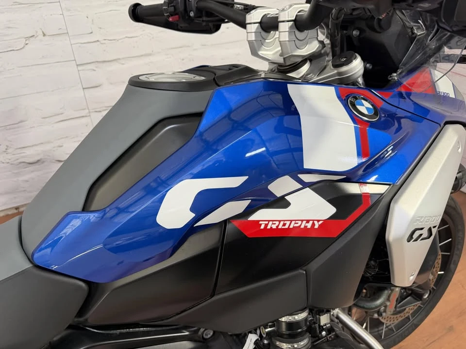 2024 BMW R 12 nineT - Image 2 of 19
