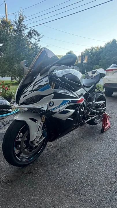 2024 BMW S1000 - Image 2 of 11