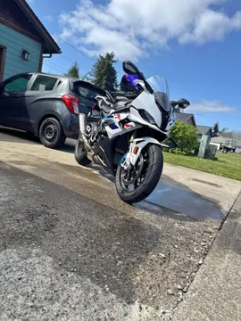 2024 BMW S 1000