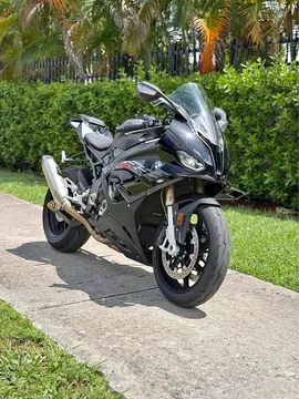 2024 BMW S 1000