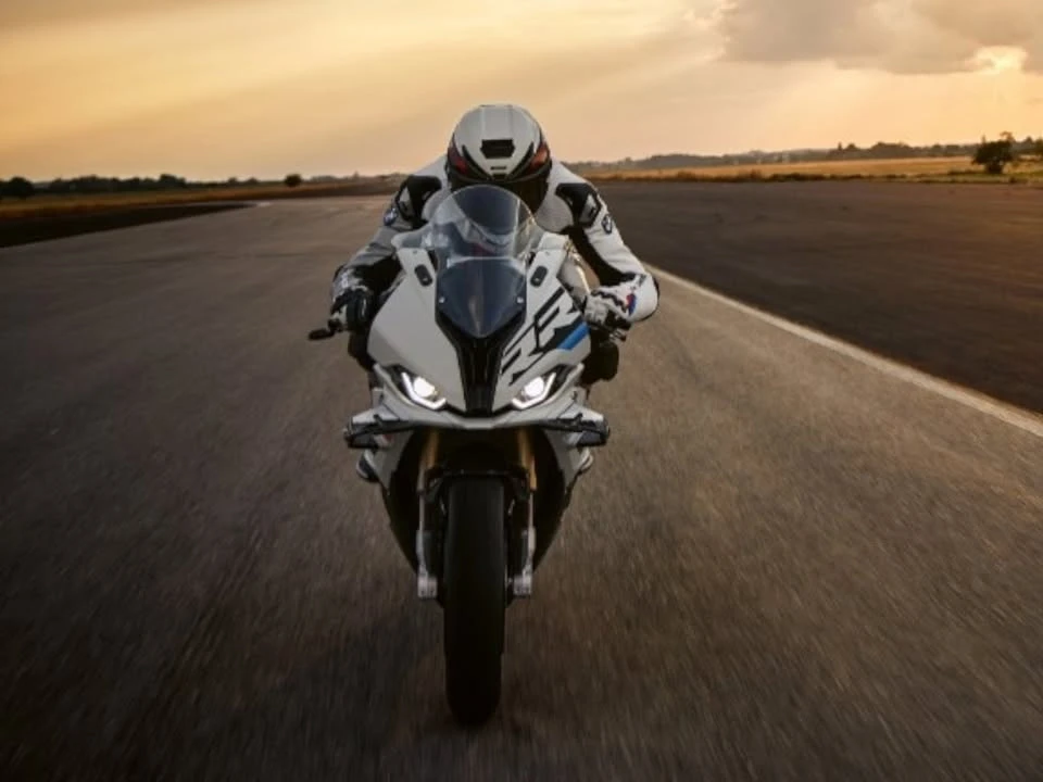 2024 BMW S1000 - Image 16 of 17
