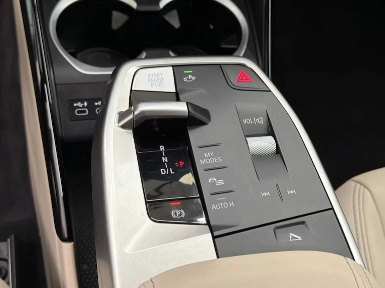 2024 BMW U11/U12 X1 - Image 7 of 11