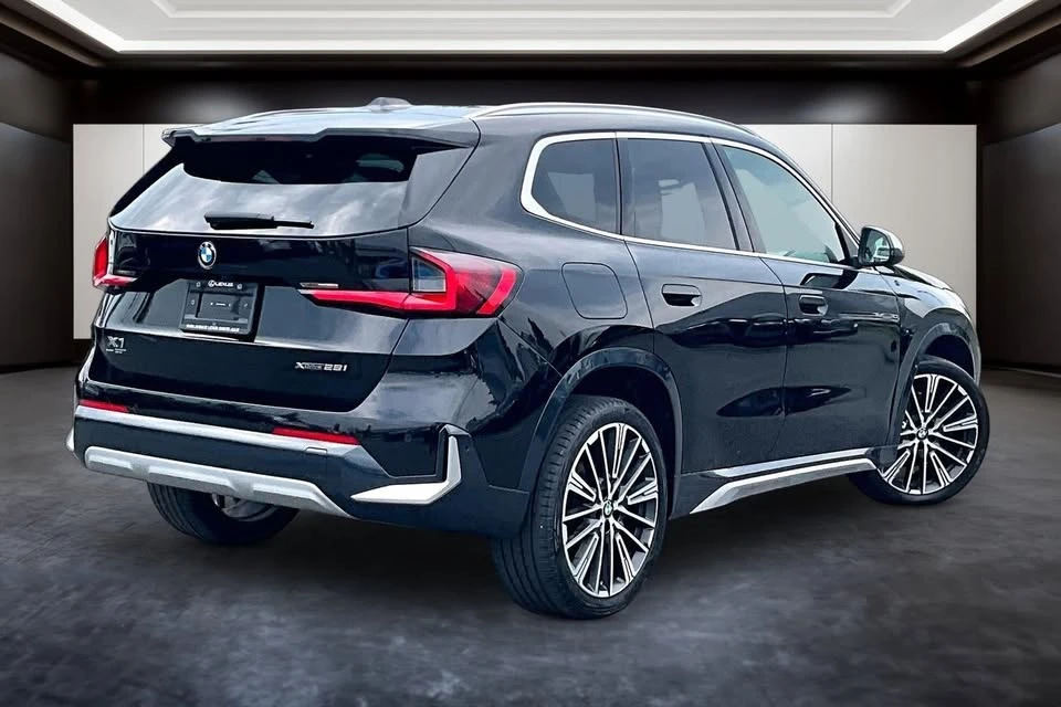 2024 BMW U11/U12 X1 - Image 2 of 10