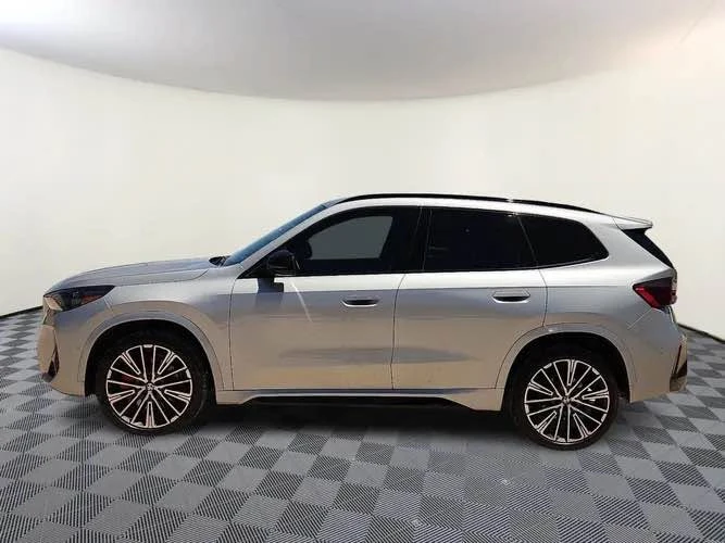 2024 BMW U11/U12 X1 - Image 2 of 20