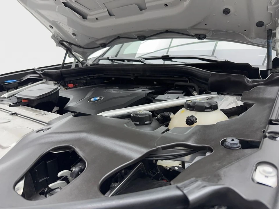 2024 BMW G01 X3 - Image 16 of 21