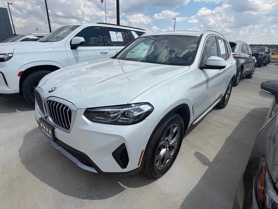 2024 BMW G01 X3 - Image 2 of 4