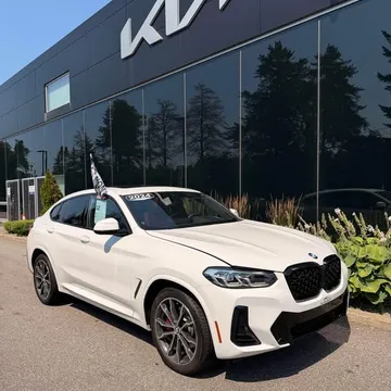 2024 BMW X4 xDrive30i