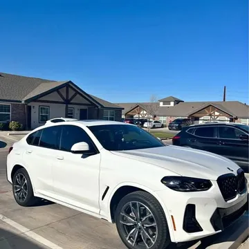 2024 BMW X4 xDrive30i