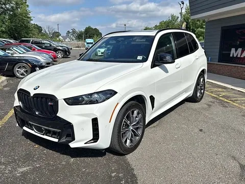2024 BMW X5 M60i