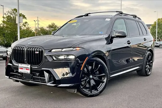 2024 BMW X7 M60i AWD