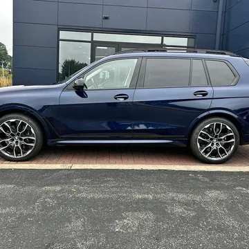 2024 BMW X7 M60i