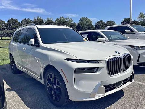 2024 BMW X7 xDrive40i