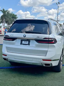 2024 BMW X7