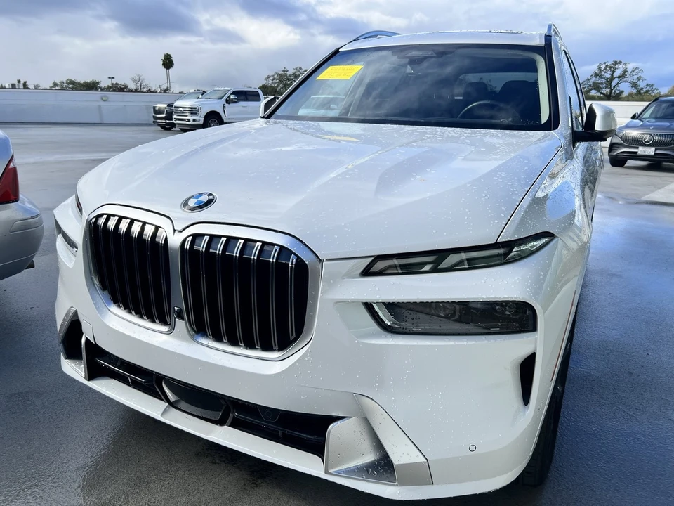 2024 BMW G07 X7 - Image 2 of 4