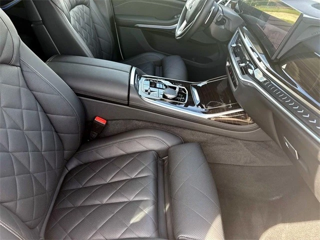 2024 BMW G07 X7 - Image 7 of 21