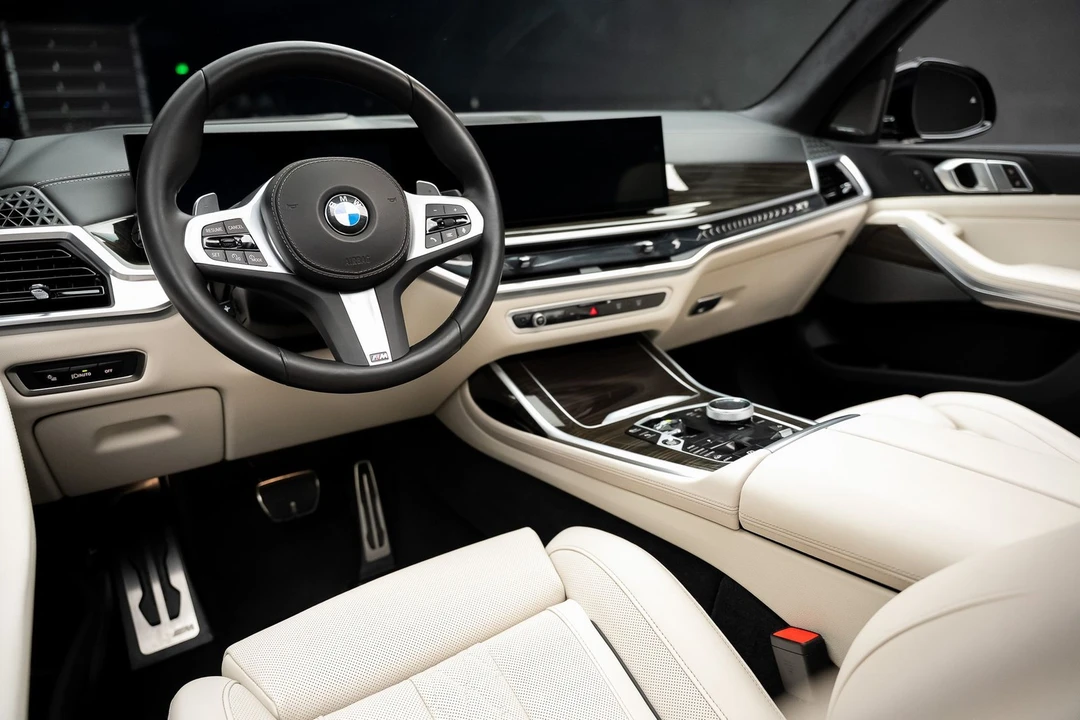 2024 BMW G07 X7 - Image 2 of 21