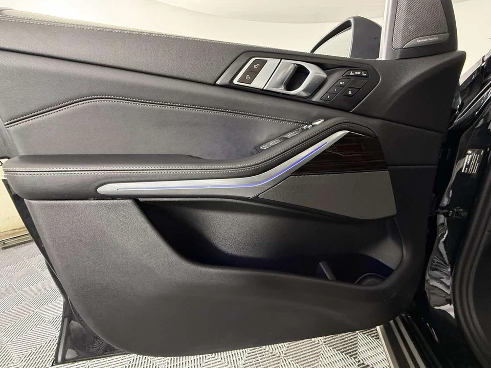 2024 BMW G07 X7 - Image 16 of 21