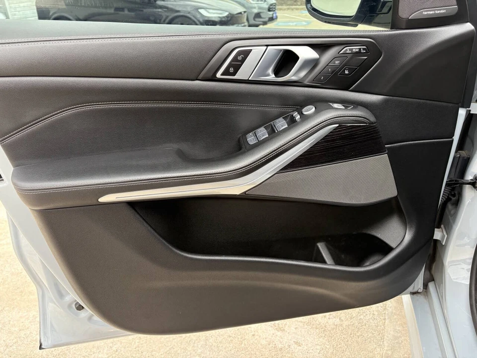 2024 BMW G07 X7 - Image 15 of 21