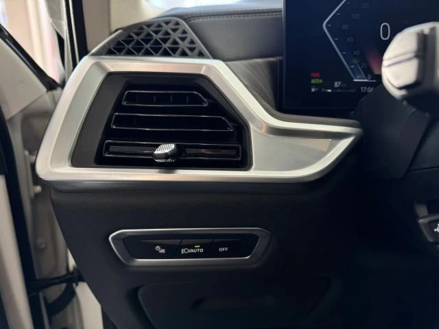 2024 BMW G07 X7 - Image 13 of 21