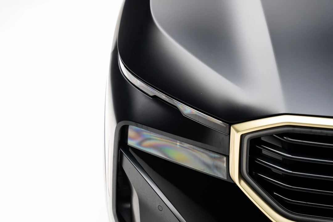 2024 BMW XM - Image 11 of 21