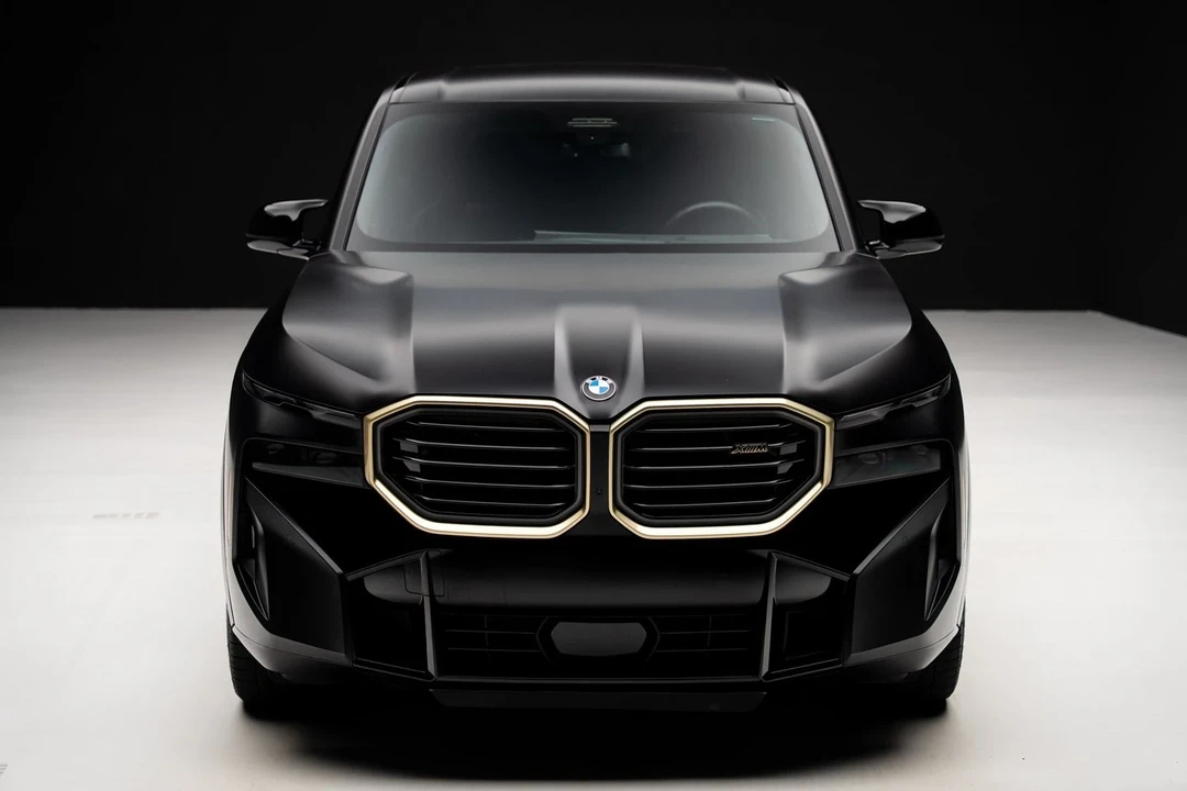 2024 BMW XM - Image 5 of 21