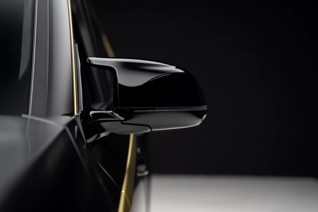 2024 BMW XM - Image 15 of 21
