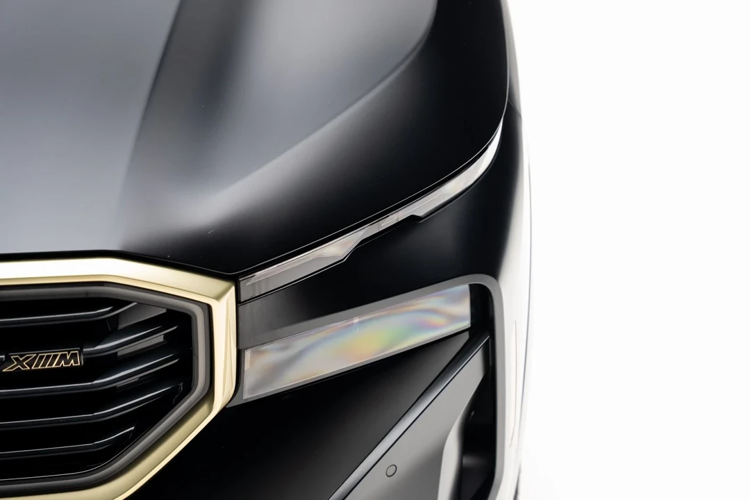 2024 BMW XM - Image 10 of 21