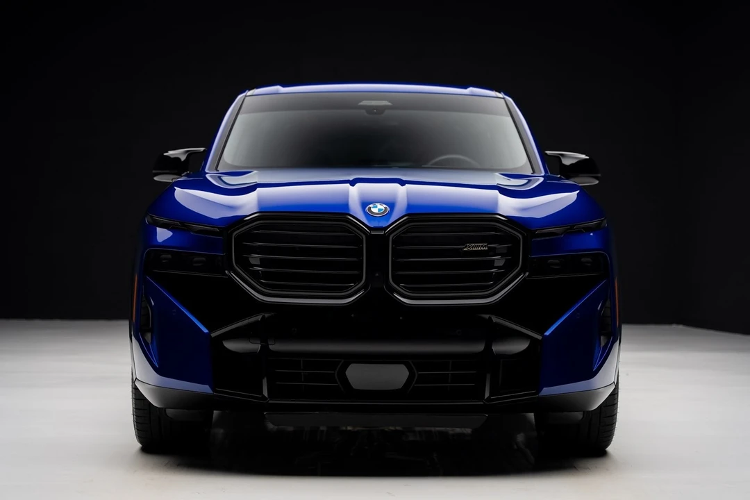 2024 BMW XM - Image 6 of 12
