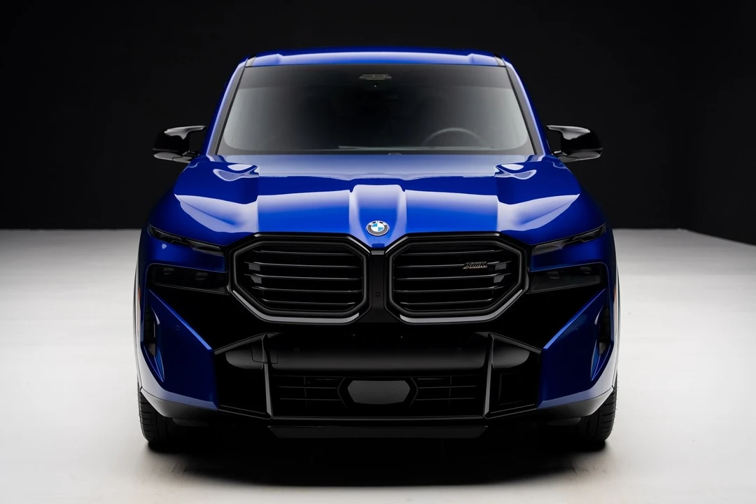 2024 BMW XM - Image 5 of 12
