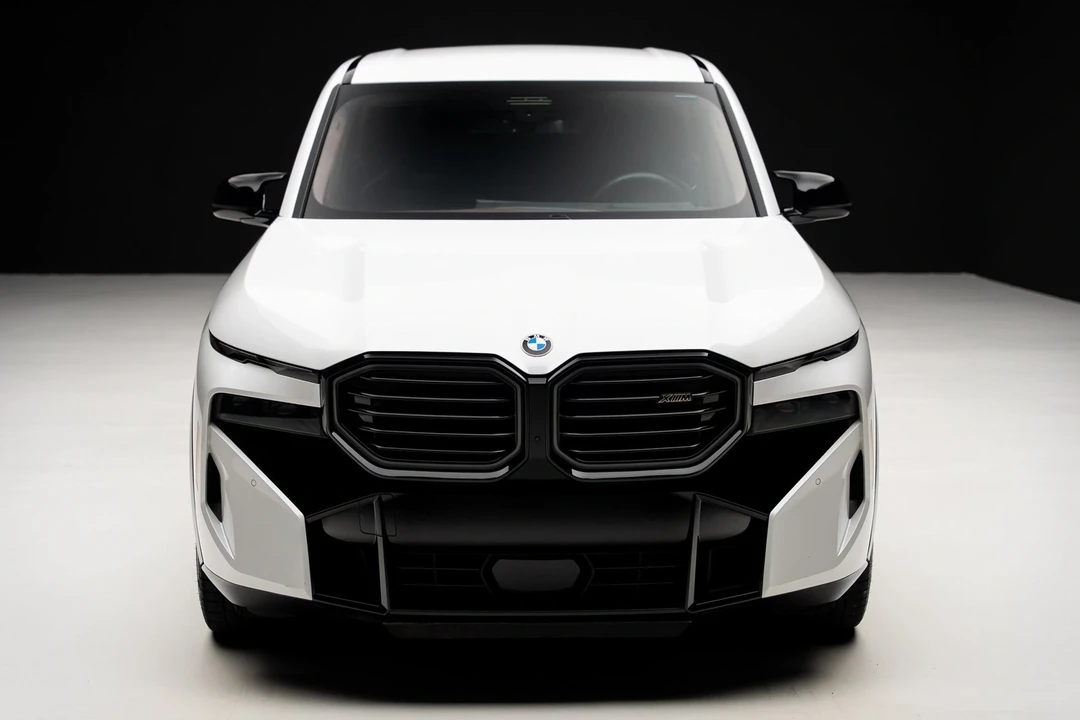 2024 BMW XM - Image 3 of 12