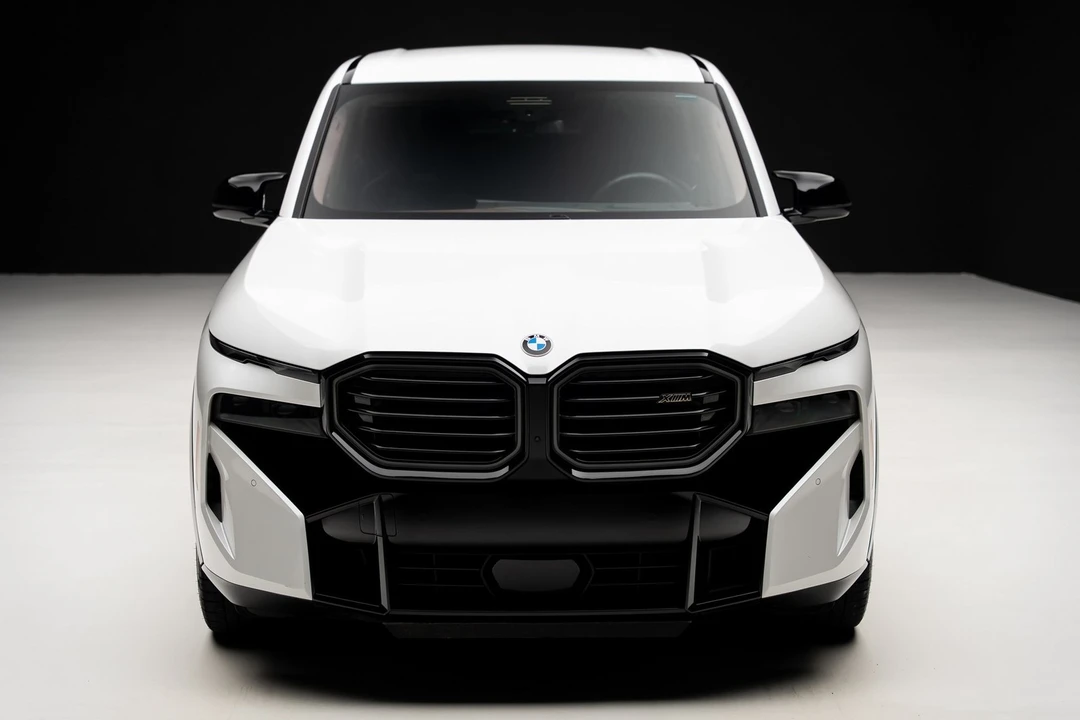 2024 BMW XM - Image 3 of 12
