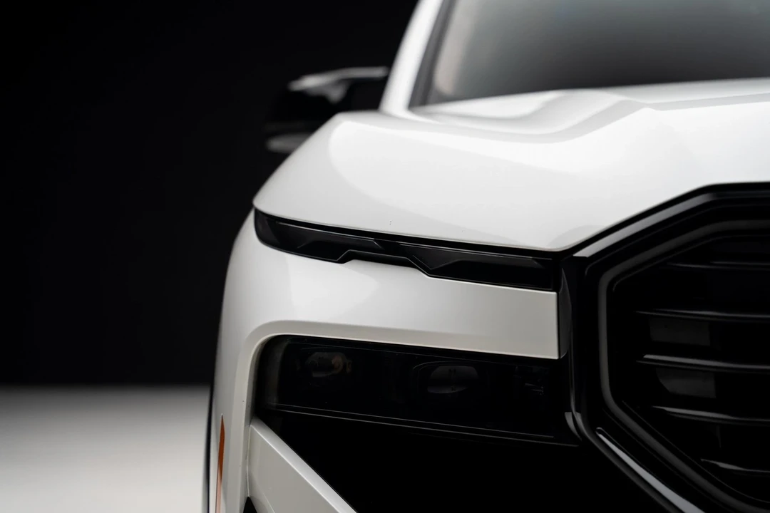 2024 BMW XM - Image 6 of 12
