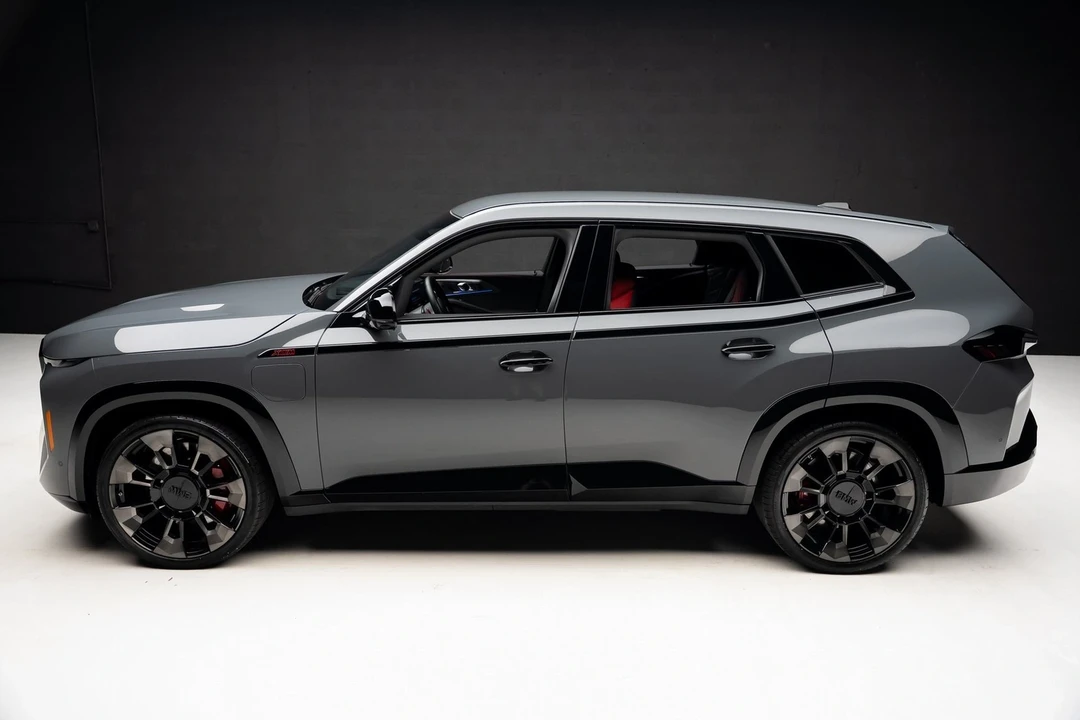 2024 BMW XM - Image 14 of 21